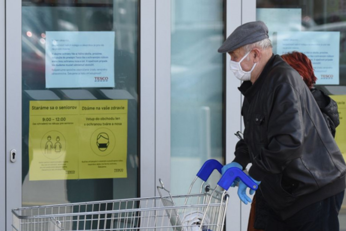 ZO SR:V čase určenom pre seniorov sú obchody prázdne alebo poloprázdne